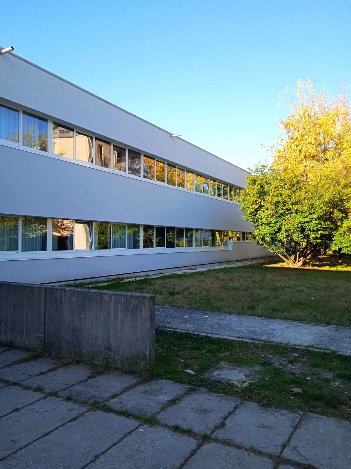 Edificio scuola media di Vittorio